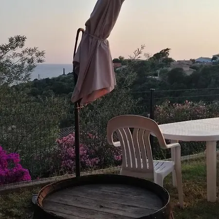 Le Repaire Des Pirates * Pietrosella