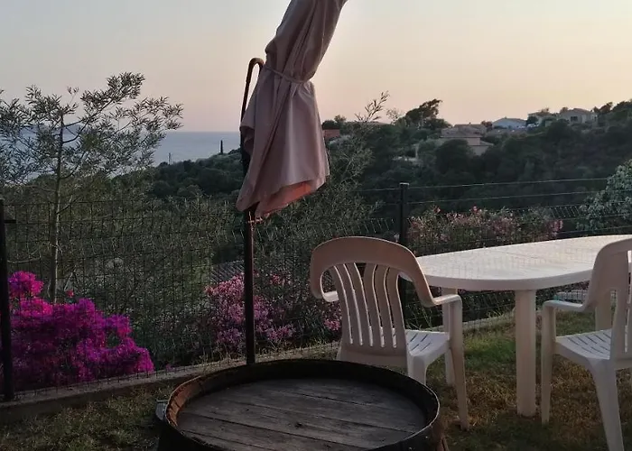 Le Repaire Des Pirates * Pietrosella